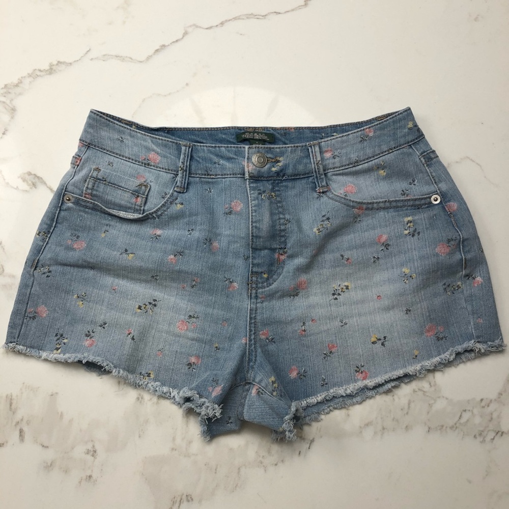 Floral pattern Jean shorts✨
